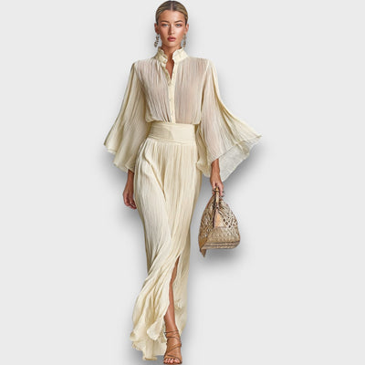 Meliora – Plissierte Chiffonbluse mit hohem Kragen