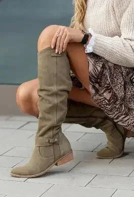 Kniehohe Stiefel | Veloursleder-Optik & Raffinierte Details | Femininer Chic