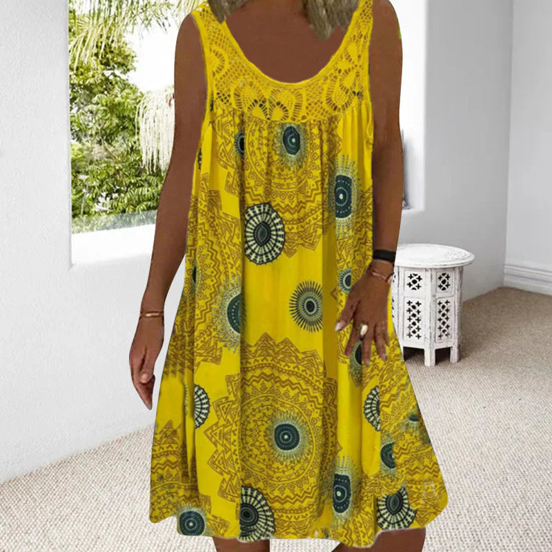 Mallory – Ärmelloses Kleid mit lebendigem Boho-Print