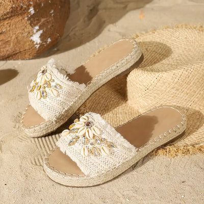 Sajii – Stilvolle Boho-Sandalen