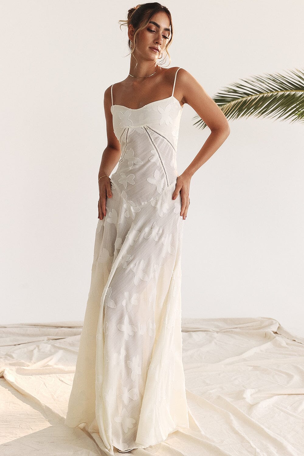 Avelena | Offene Rücken Kleid