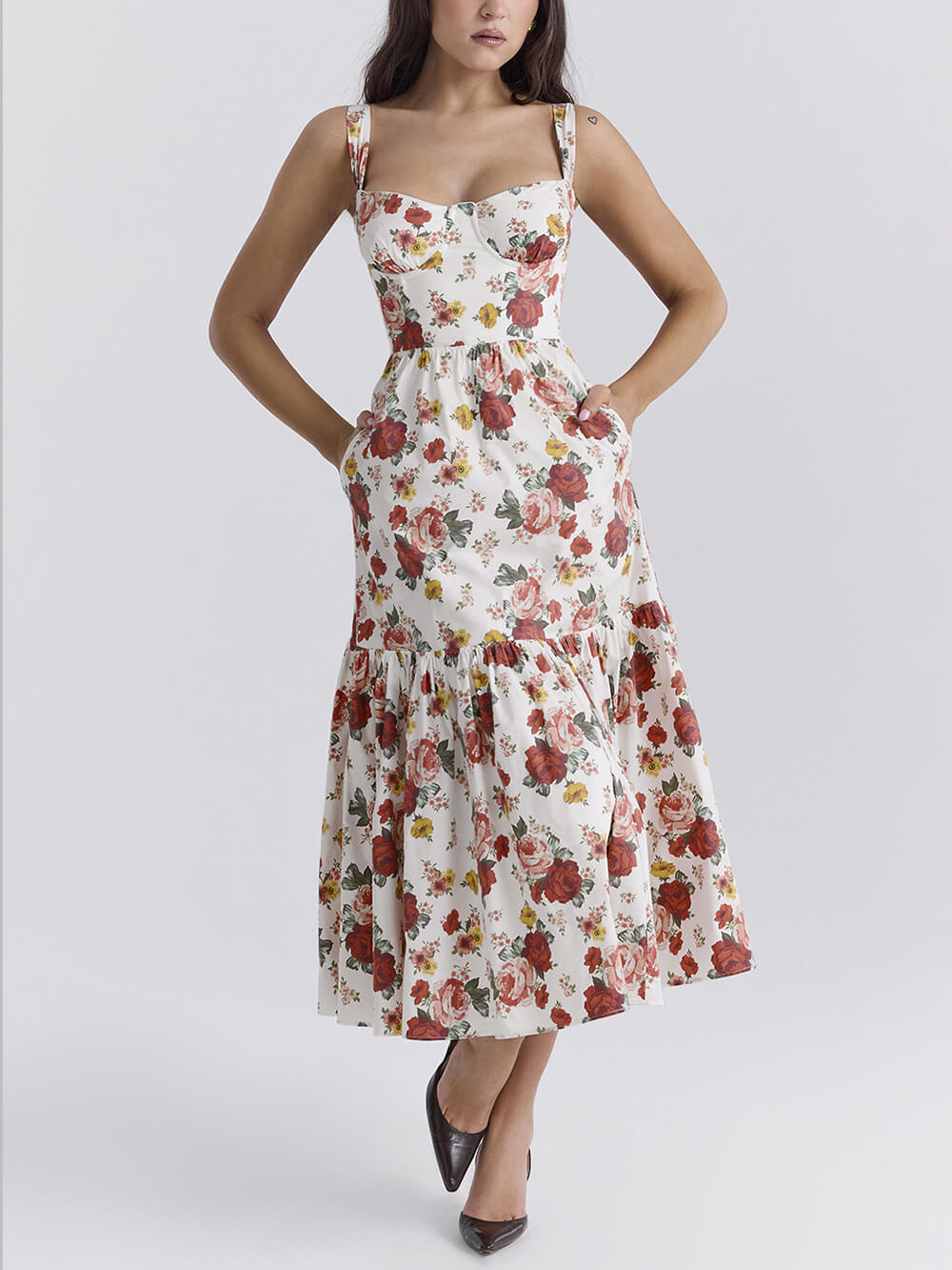 Avelena | Midikleid mit Blumenmuster und Neckholder Im Süßen Stil