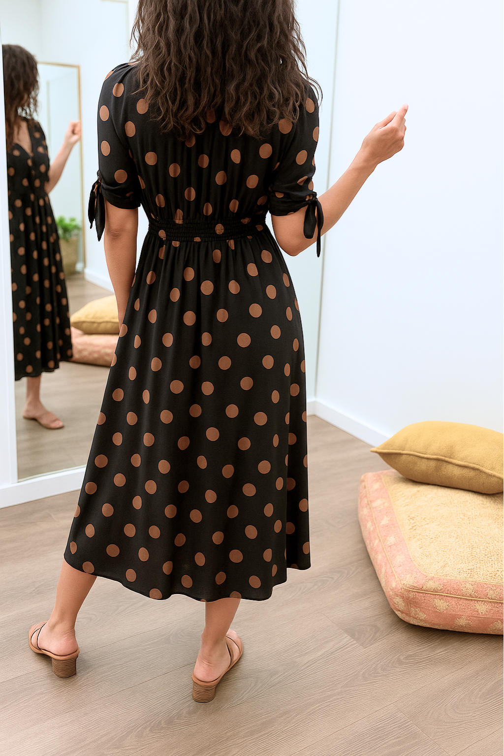 Aleksandra - Elegant Polka Dot Dress with V-neck