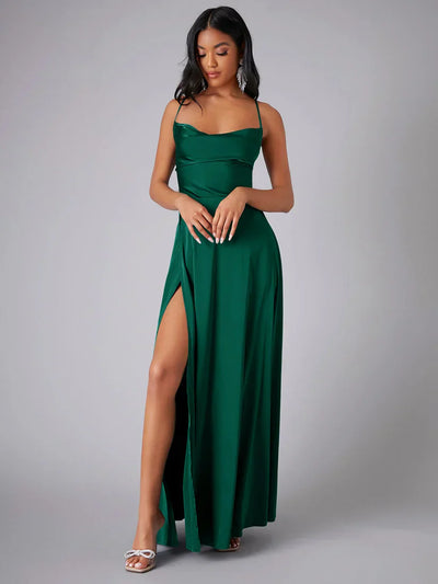 Julija | Maxikleid mit fließendem Seidenmuster und elegantem Rücken