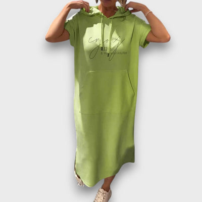 Yareni – Hoodie-Kleid mit urbanem Flair