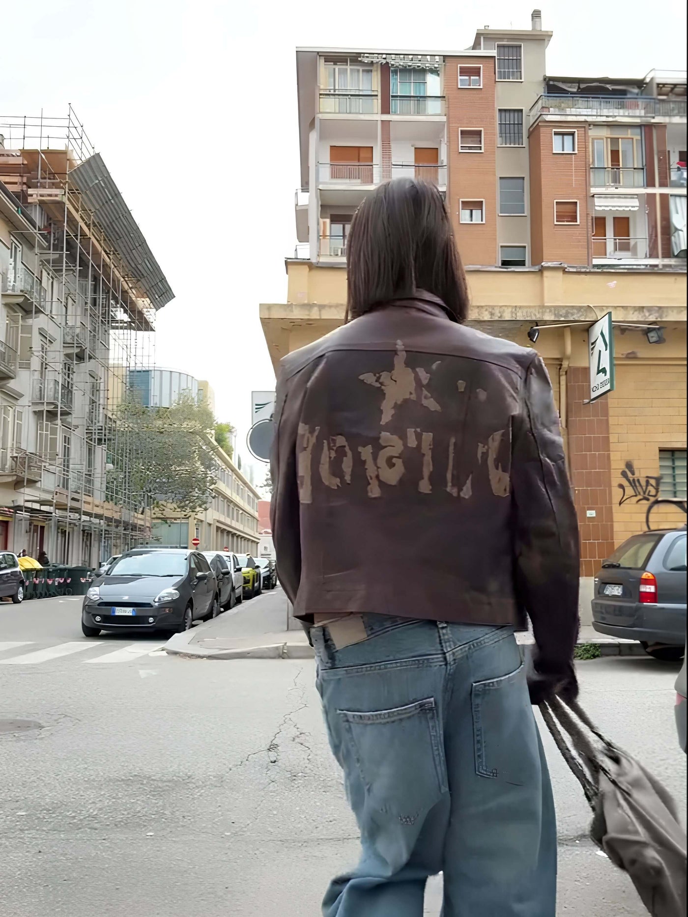 Vintage Lederjacke für Damen mit einzigartigem Design - Aurenilys