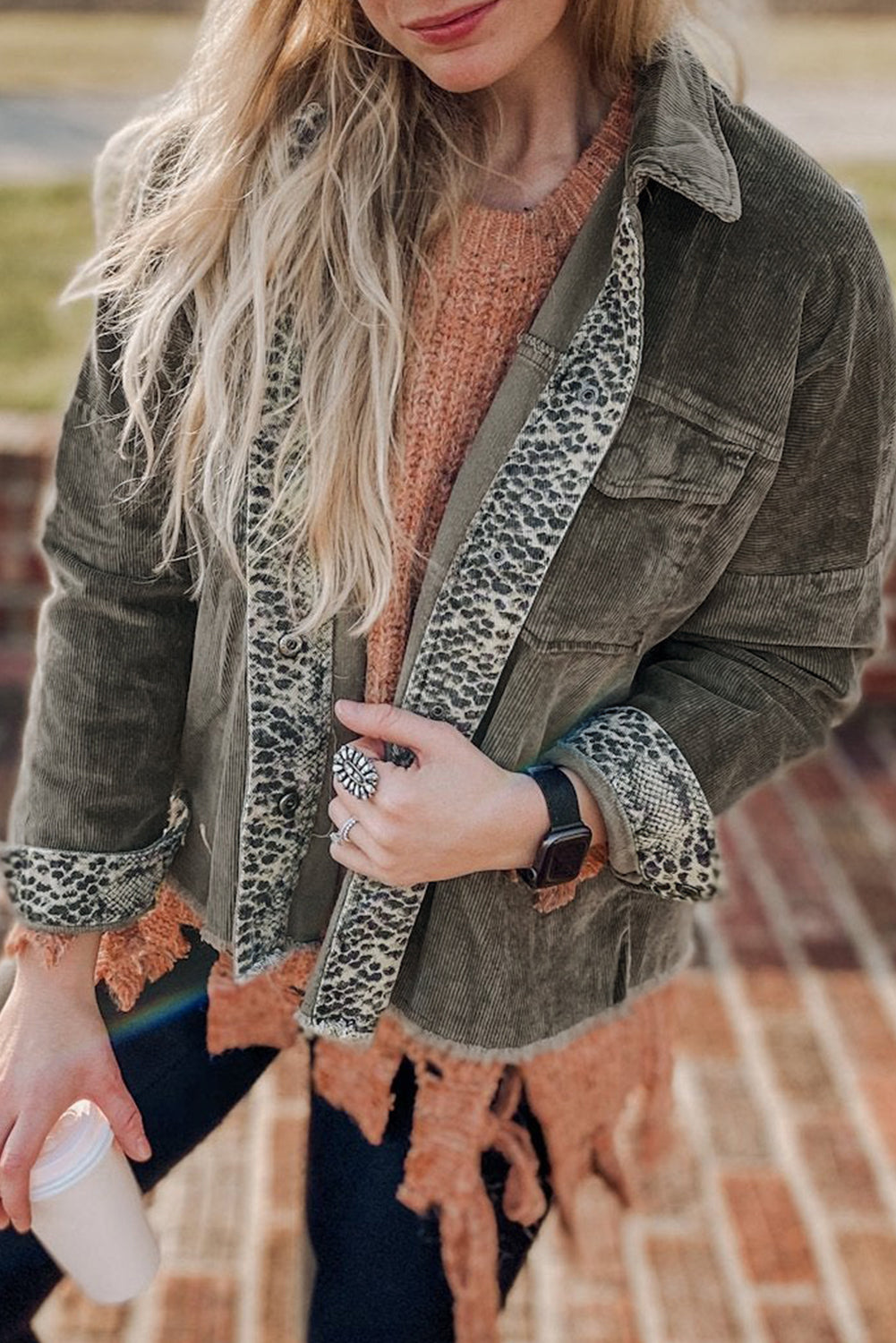 Cordjacke mit Leoparden-Details | Wild & Stilvoll | Boho-Chic