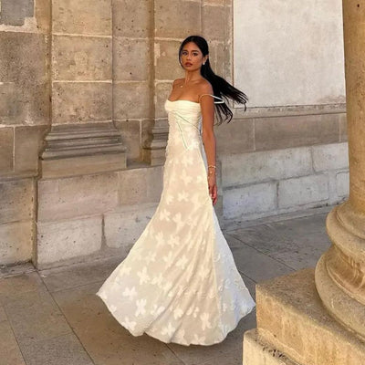 Avelena | Strapless Jacquard-Maxikleid mit Dezentem Blumenmuster