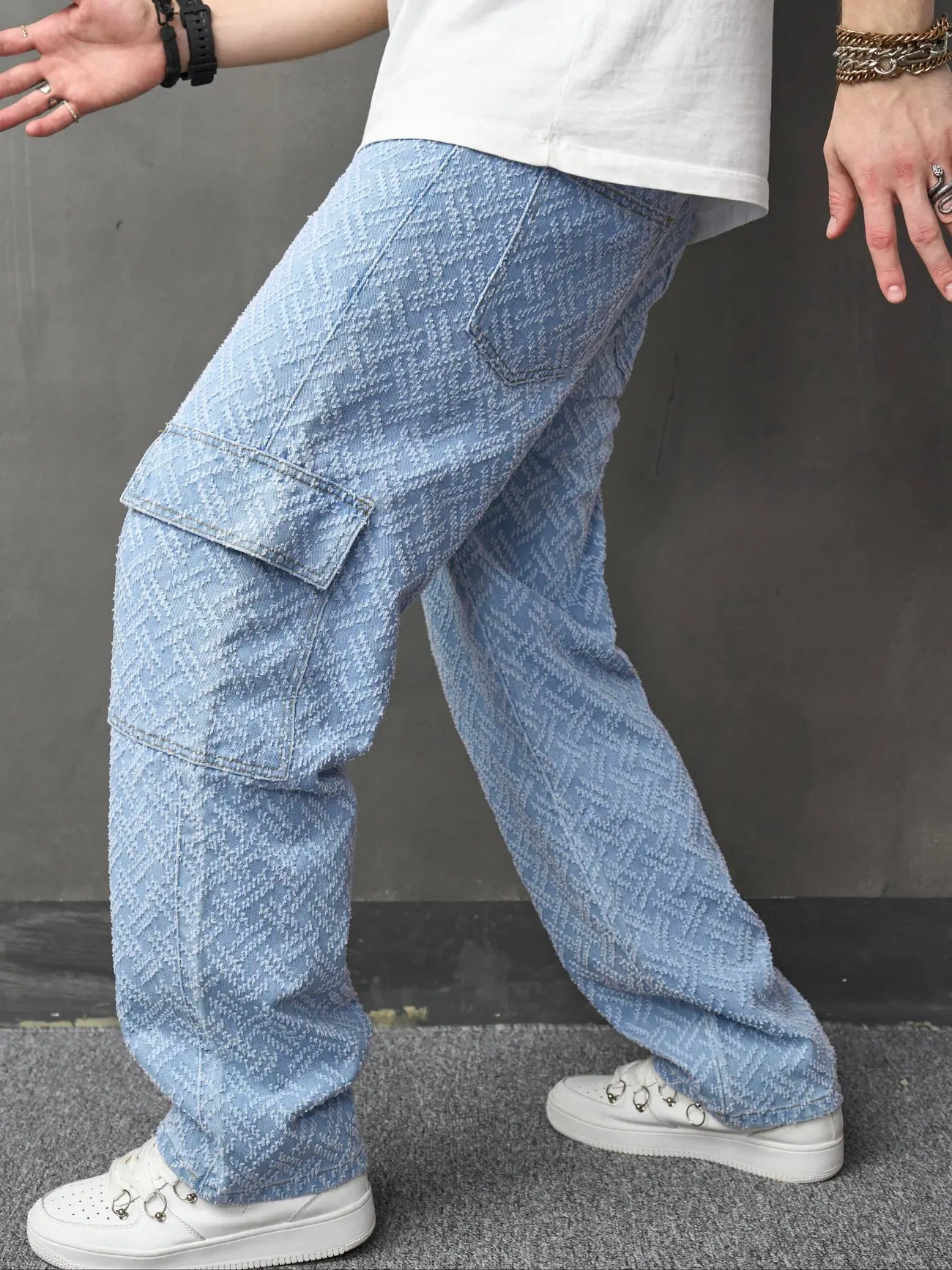 Aponte - Herrenjeans Hellblau Weites Bein Casual Stil