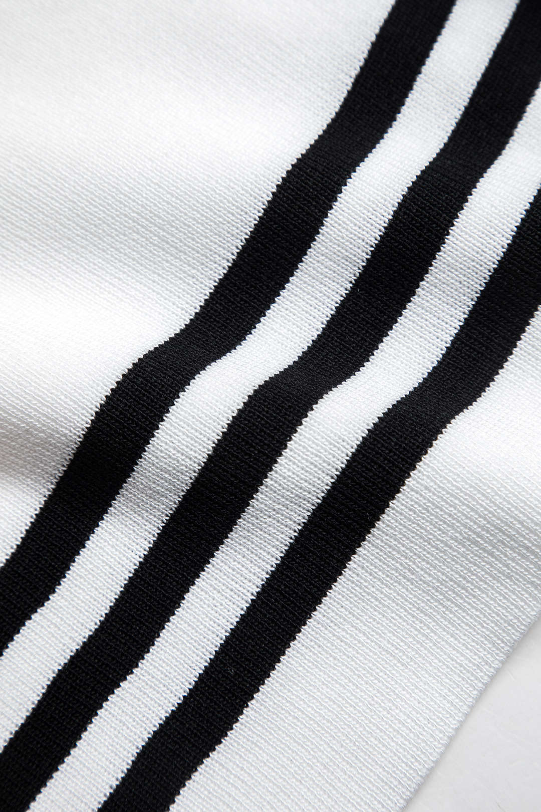 Ariella | Stilvolles Strick-Zweiteiler-Set mit Cropped-Cardigan & Weitbein-Hose