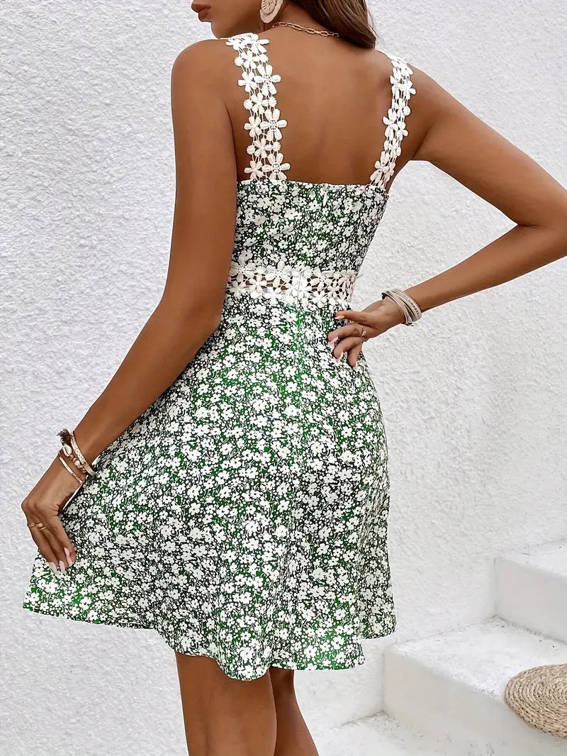 Nayline – Bezauberndes Spitzenkleid mit Blumenmuster
