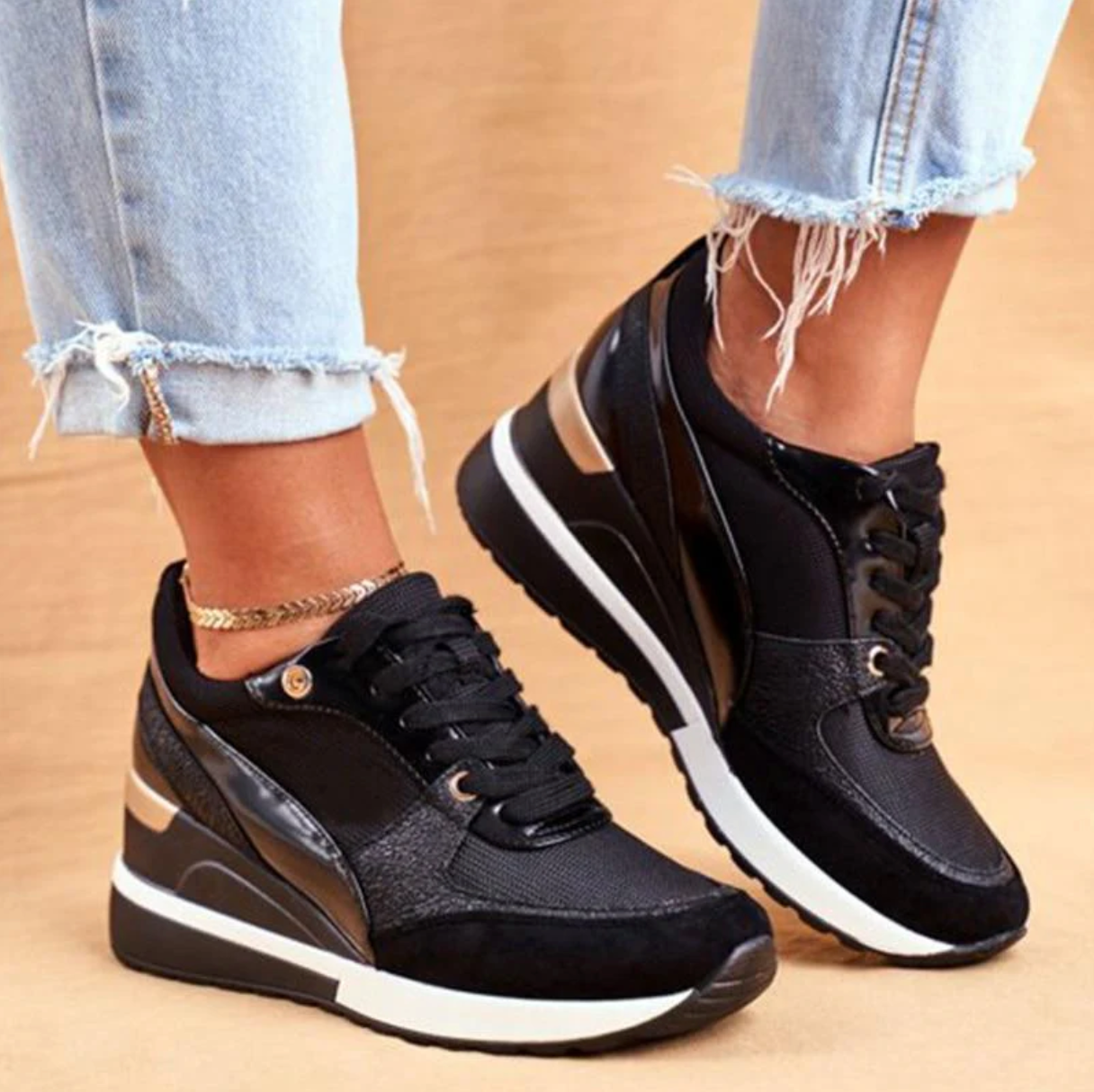 Sablethia – Stylische Keilsneaker