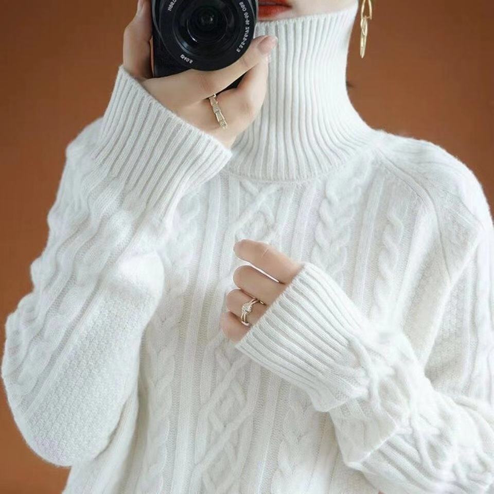 Avelena | Gestrickter Rollkragenpullover aus Kaschmir