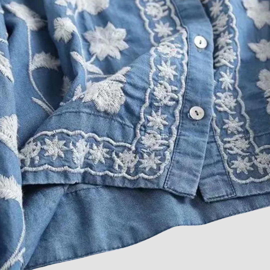 Bohemian Damen Strickjacke mit eleganter Blumenstickerei - Vaenithea