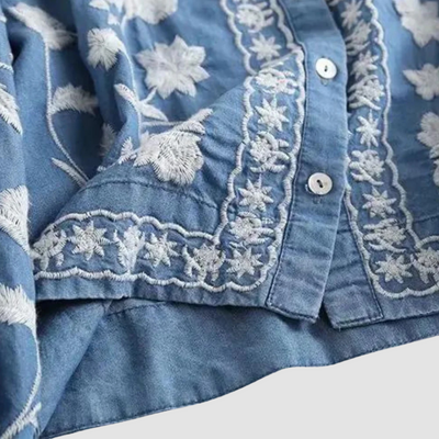 Bohemian Damen Strickjacke mit eleganter Blumenstickerei - Vaenithea