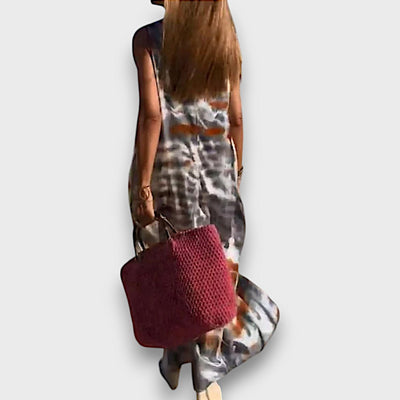 Maliva – Fließendes Maxikleid mit künstlerischem Farbverlauf