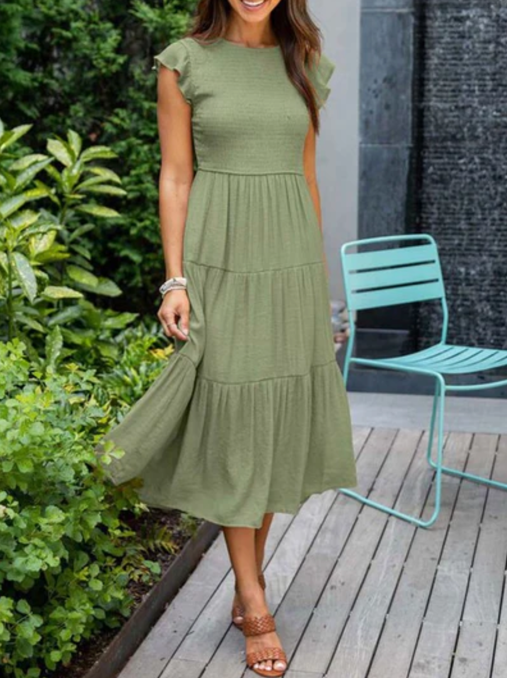 Ravelle – Stilvolles Midikleid mit Stufen