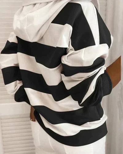 Lara - warmer und modischer kapuzenpullover