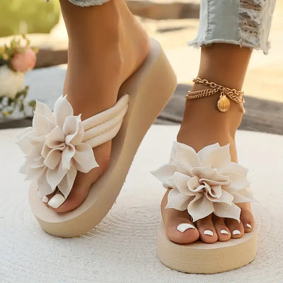 Seraphielle – Charmante Plateau-Sandalen mit Blumenmuster