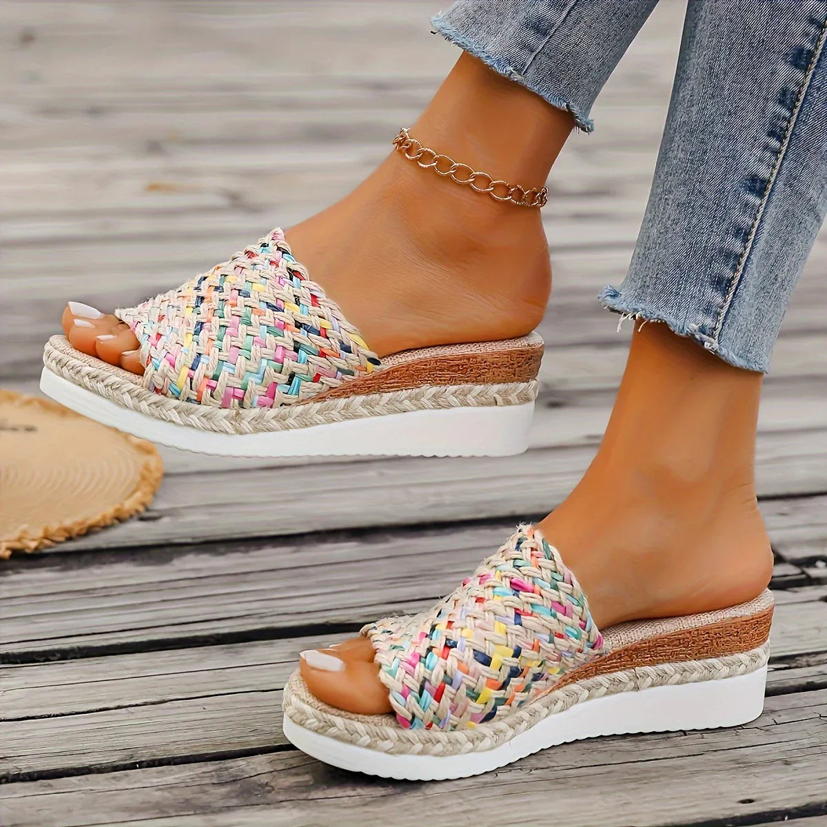 Celestine – Trendige Plateau-Sandalen mit Webmuster