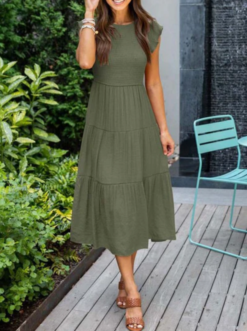 Ravelle – Stilvolles Midikleid mit Stufen