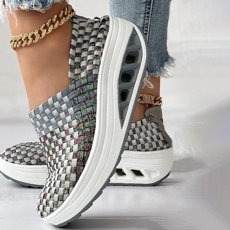 Noctiselle – Atmungsaktive Slip-On-Plateau-Sneaker aus Webstoff