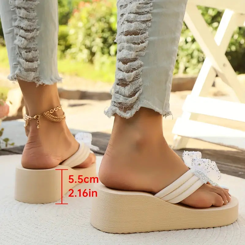 Seraphielle – Charmante Plateau-Sandalen mit Blumenmuster
