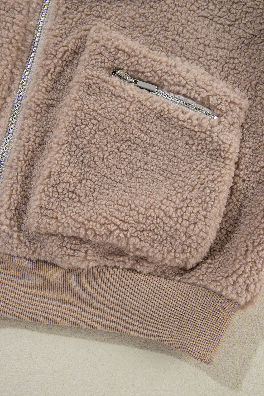 Teddy-Bomberjacke mit Reißverschluss | Flauschige Textur | Bequem & Stylisch