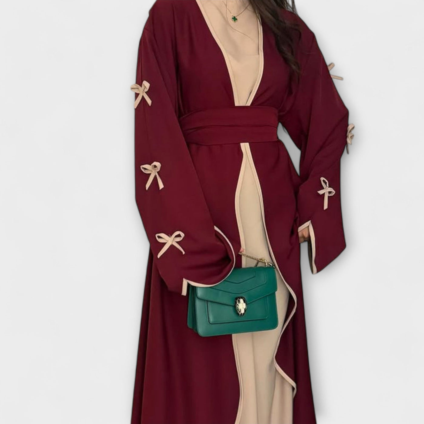 Jasmin - Elegantes Set aus Cardigan und Kleid mit Schleifenakzent