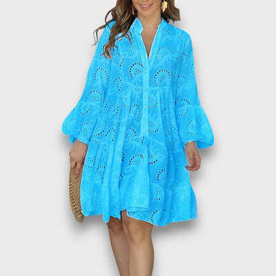 Merelina – Kleid mit Broderie und Volantärmeln