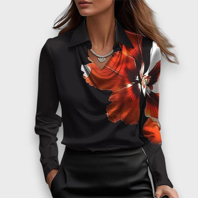 Melvine – Satiniert glänzende Bluse mit Drapierung