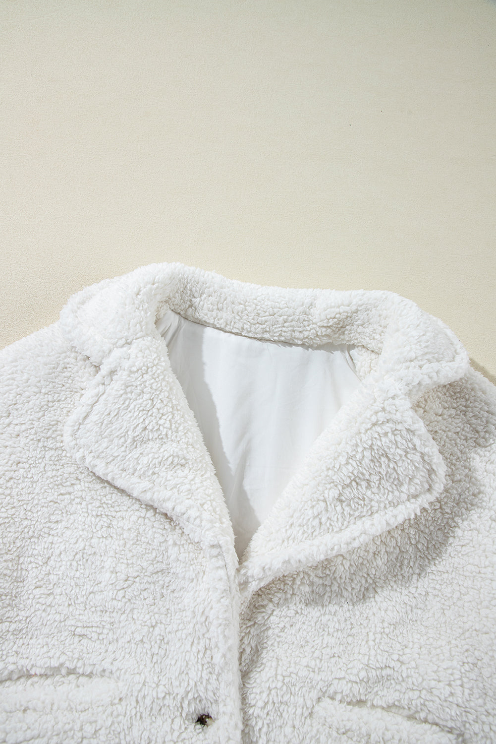 Teddy-Kurzjacke | Flauschiges Material | Gemütlich & Modern
