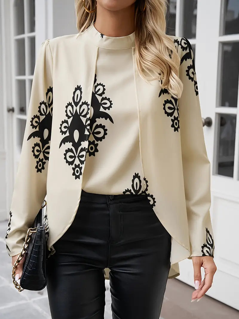 Veloria – Schicke, hochgeschlossene Longline-Bluse mit kunstvollem Print