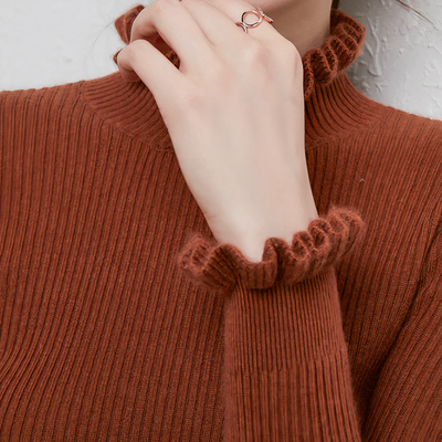 Avelena | Modischer Pullover mit Spitzenkragen