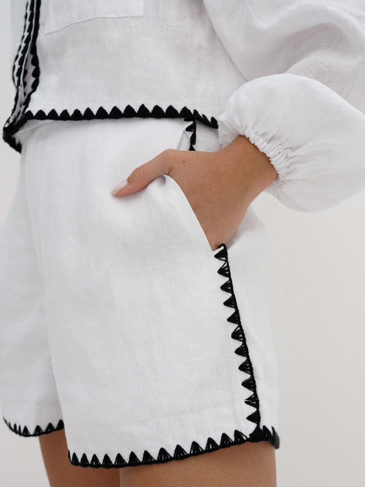 Avelena | Kontrast Shorts Set