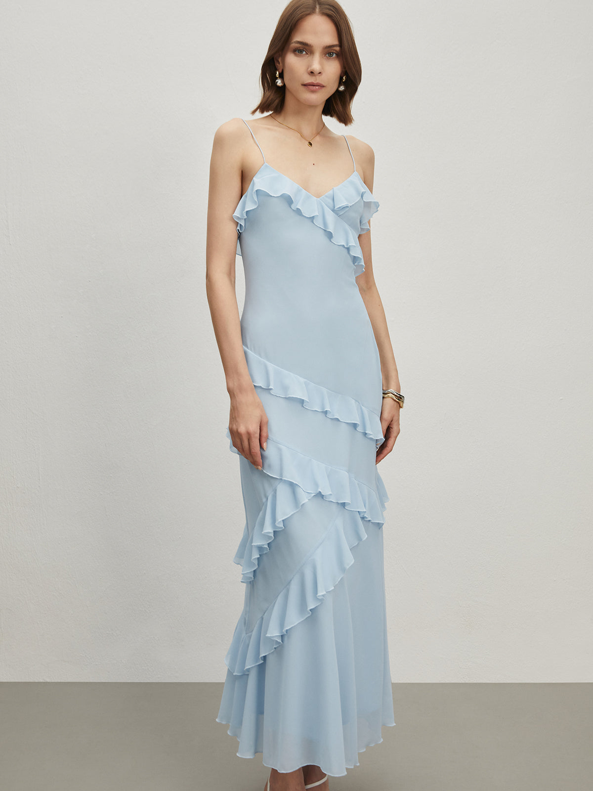 Avelena | Langes Kleid mit Spaghettiträgern und Volants