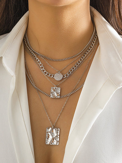 Mehrsträngige goldene Schichtkette