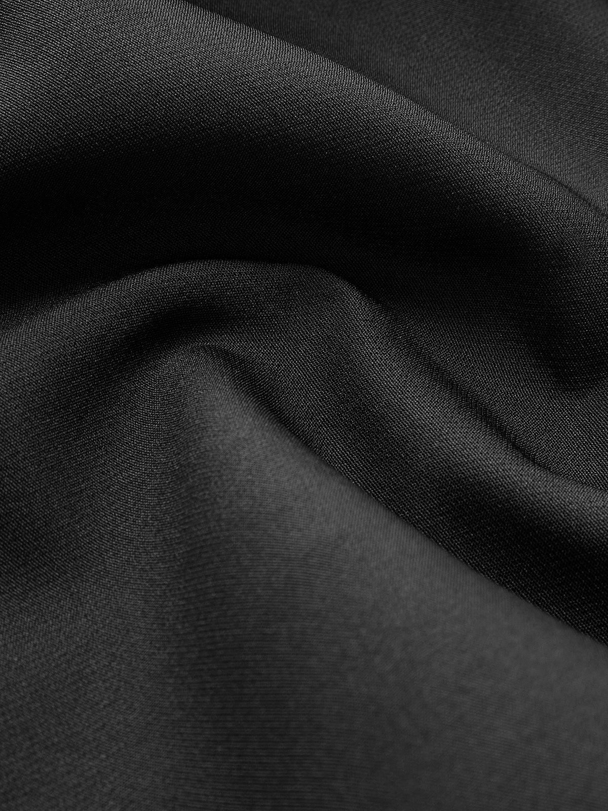 NERINA – V-Ausschnitt Bluse mit Knopfdetails