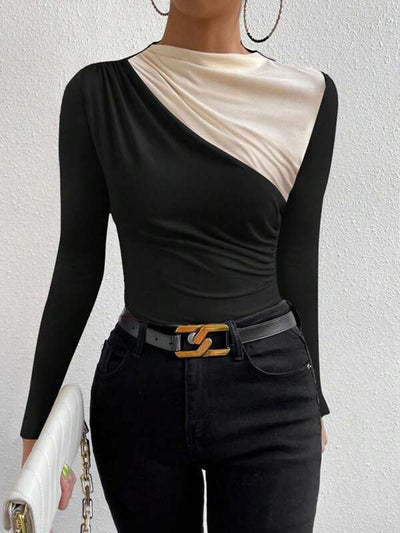 Asymmetrisches Langarmshirt | Modern & Stilvoll | Kontrasteffekt