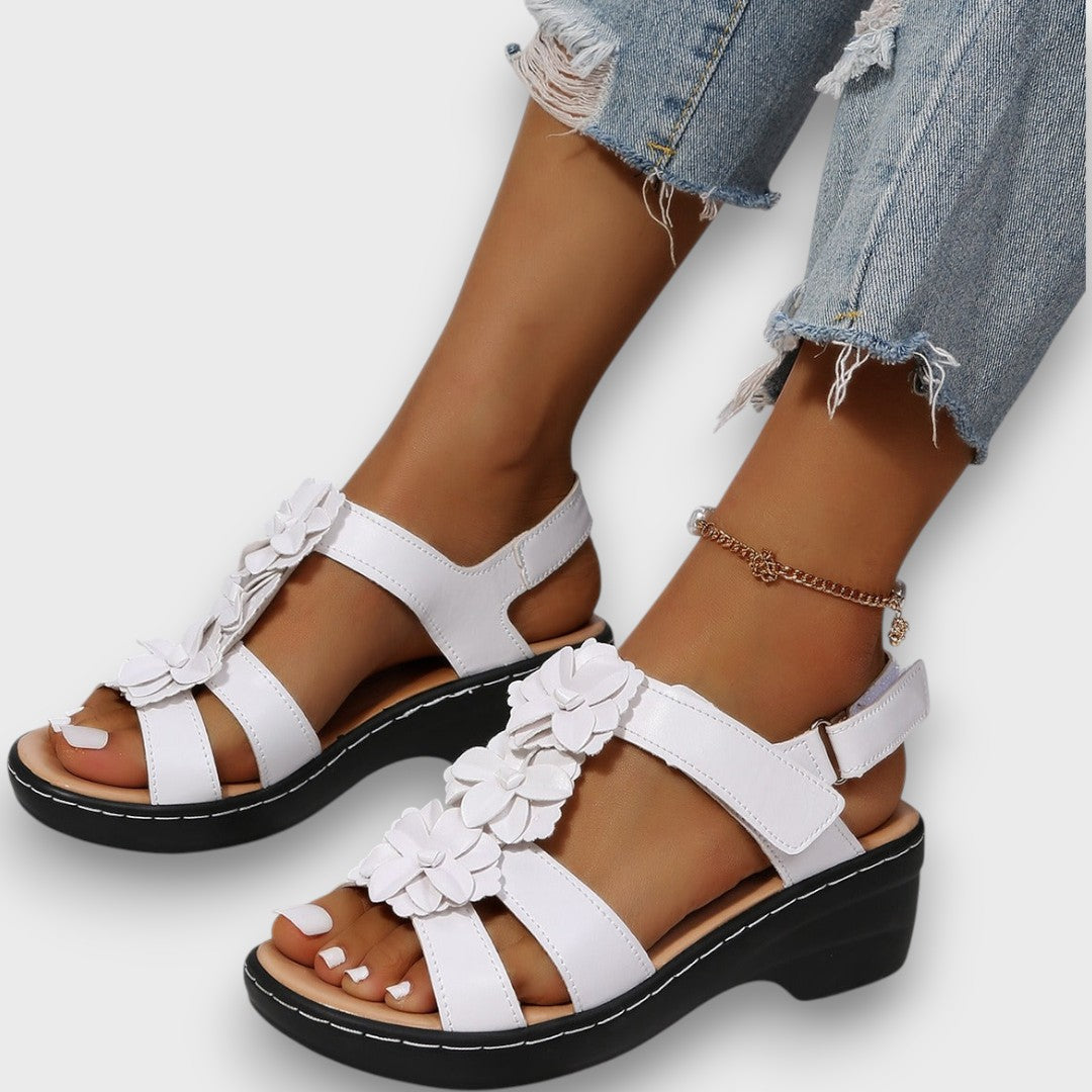 Brisella – Orthopädische Sandalen mit Keilabsatz