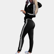 Schwarz
