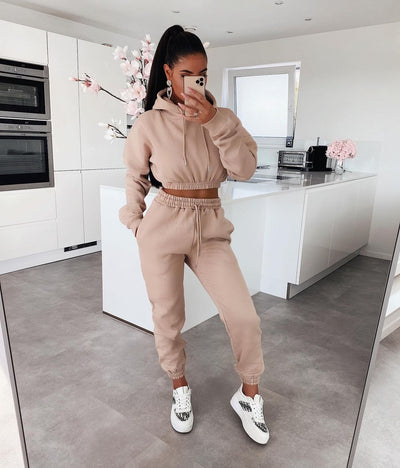 Zweiteiler-Sportset | Cropped Hoodie & Jogginghose | Lässiger Komfort