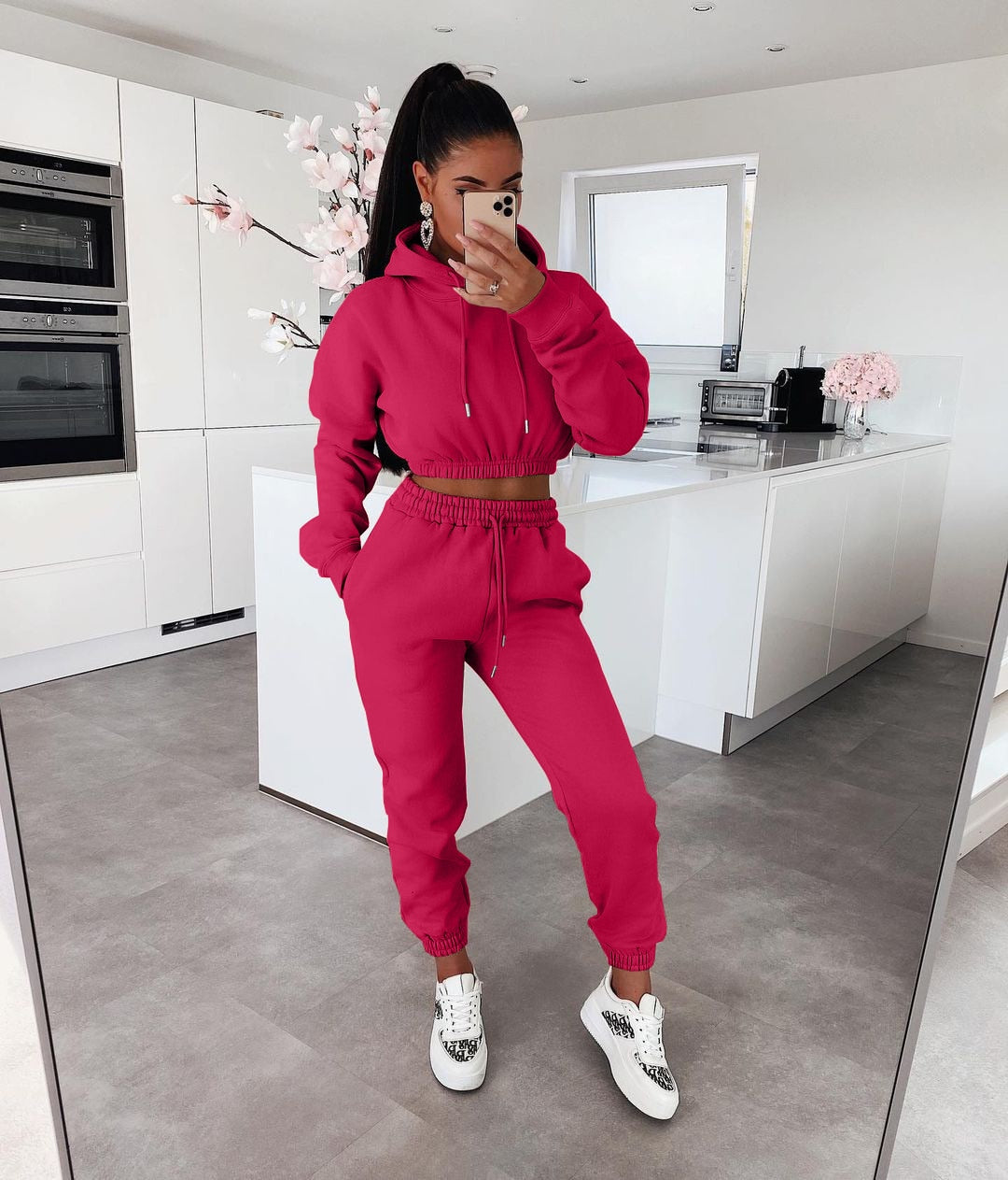 Zweiteiler-Sportset | Cropped Hoodie & Jogginghose | Lässiger Komfort