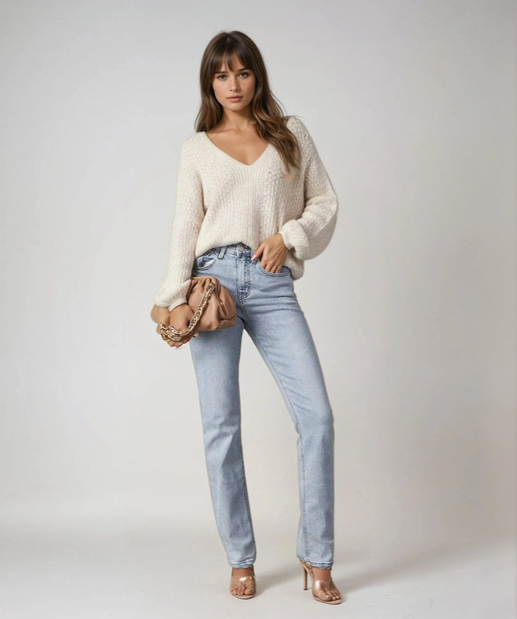 VITTORIA – HELLBLAUE GERADES BEIN JEANS