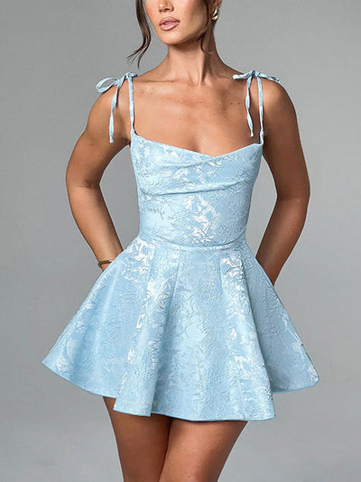Avelena | Minikleid mit A-Saum, Jacquard-Textur und Trägern