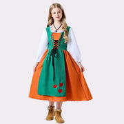 Grünes Kleid im Fake-Layer-Stil