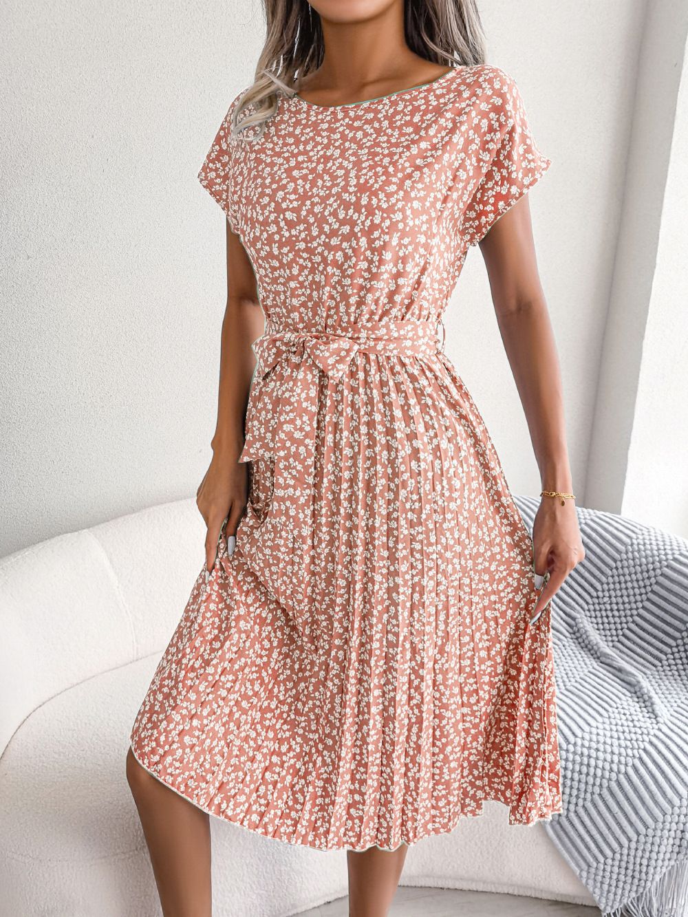 Geblümtes Midikleid mit Gürtel | Feminine Leichtigkeit | Perfekt für den Sommer