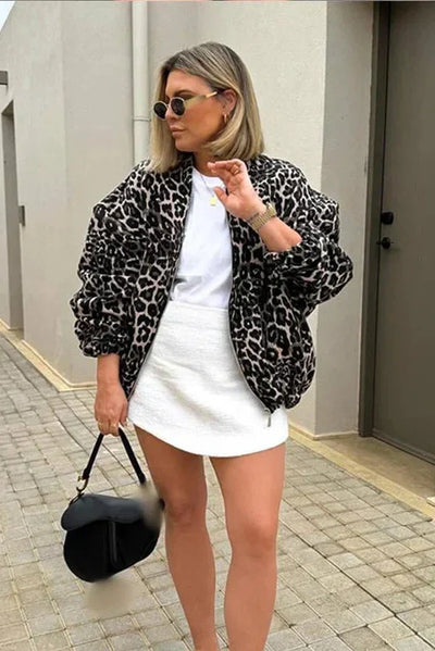Oversized-Bomberjacke | Reißverschluss & Statement-Print | Modische Coolness