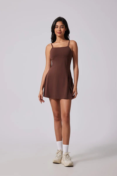 Rachel | Sportliches Tennis-/Yoga-Kleid mit integrierten Shorts