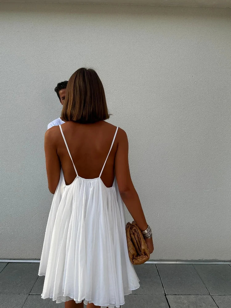 Plissiertes Mini-Strandkleid mit V-Ausschnitt für Frauen - Elviora